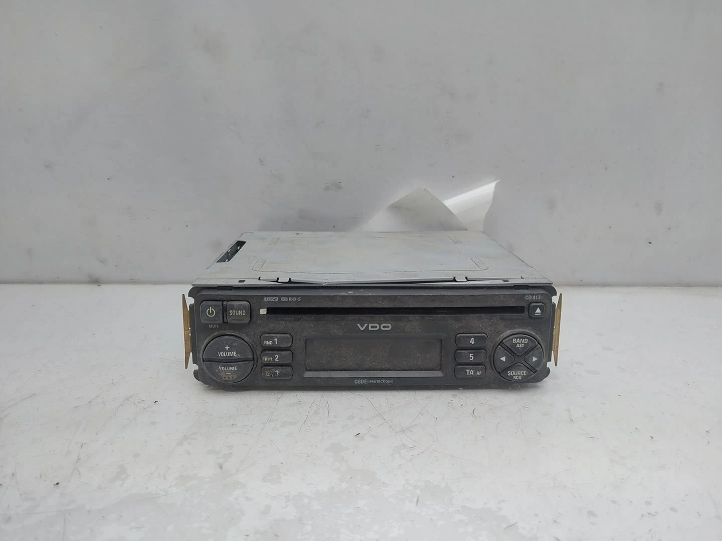 SISTEMA DE ÁUDIO RÁDIO CD NISSAN MICRA III