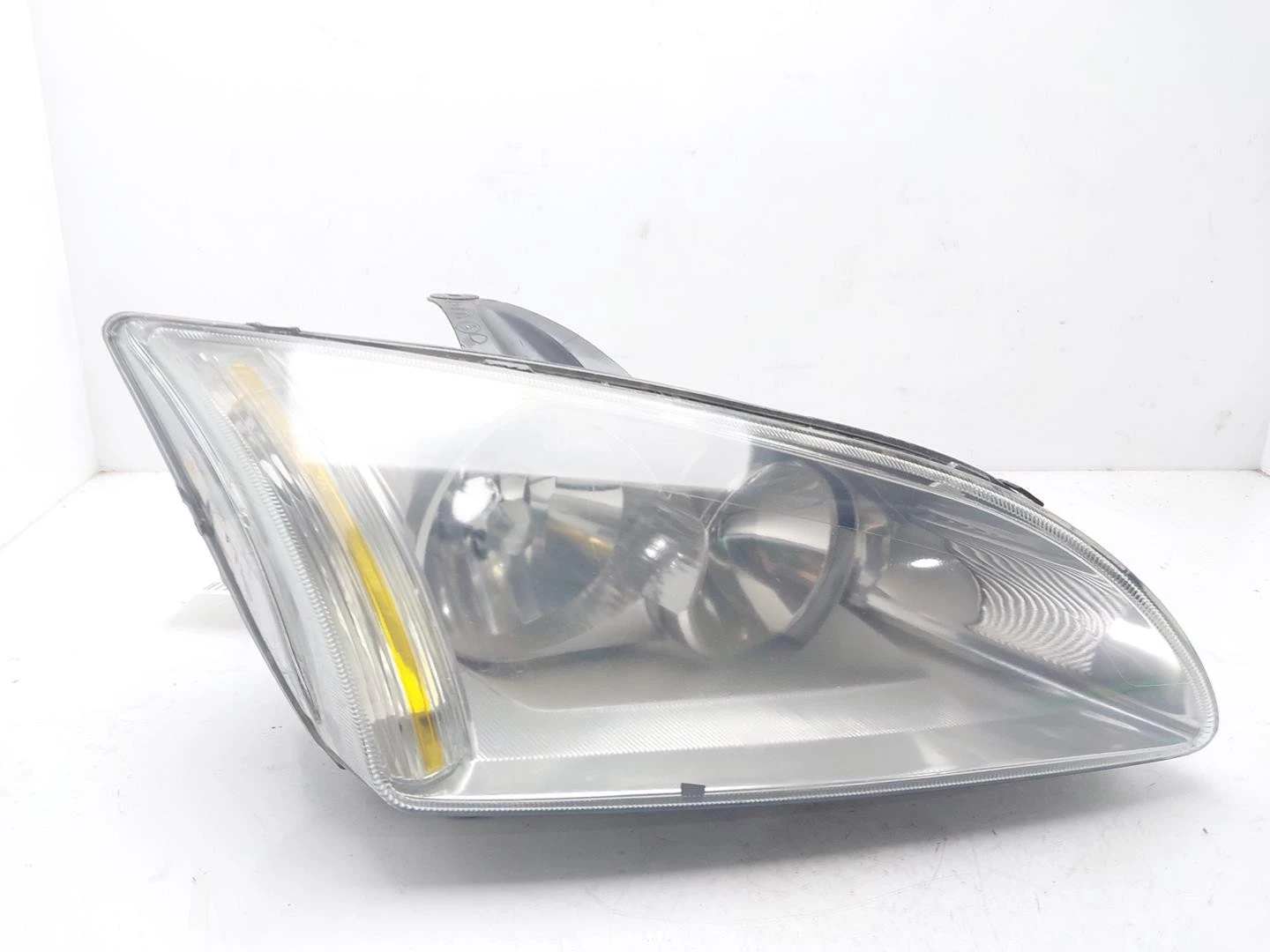 FAROL DIREITO FORD FOCUS II