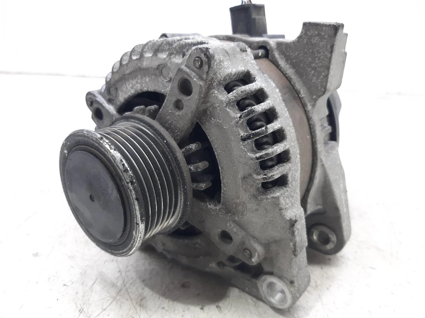 ALTERNADOR TOYOTA COROLLA SEDÁN