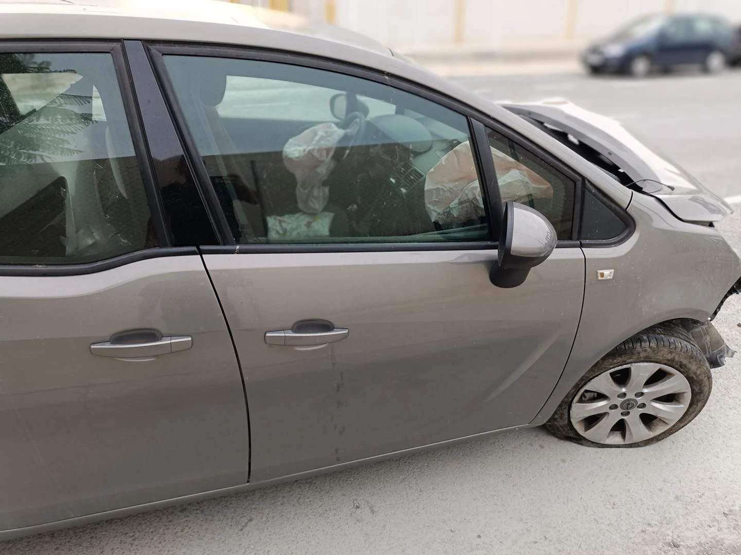 PORTA FRENTE DIREITA OPEL MERIVA B LIMUSINA