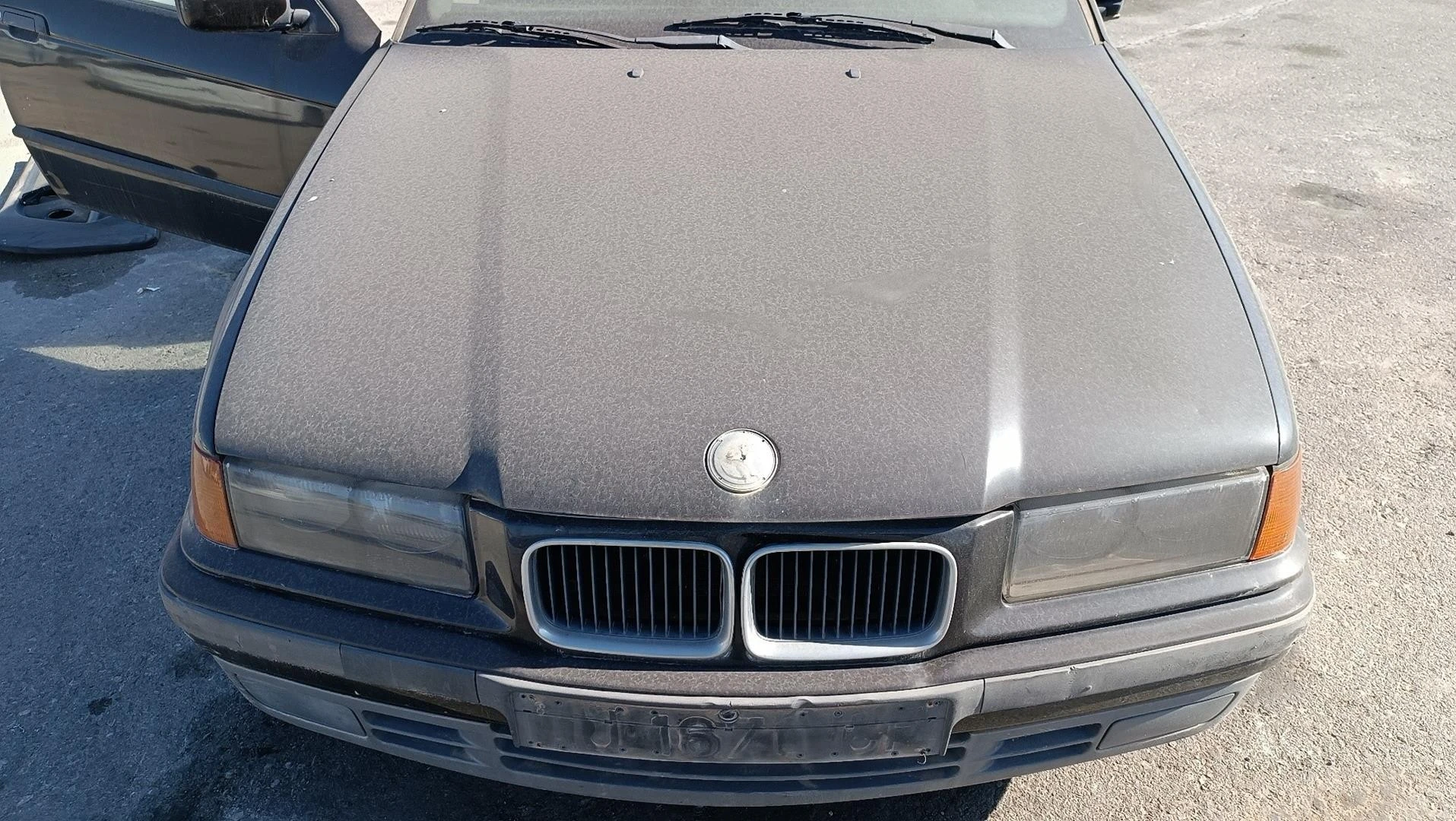 CAPÔ BMW 3