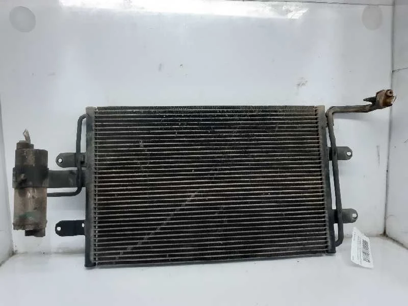 CONDENSADOR DE RADIADOR DE AR CONDICIONADO VW GOLF IV