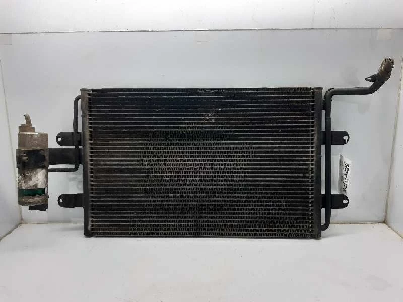 CONDENSADOR DE RADIADOR DE AR CONDICIONADO VW GOLF IV