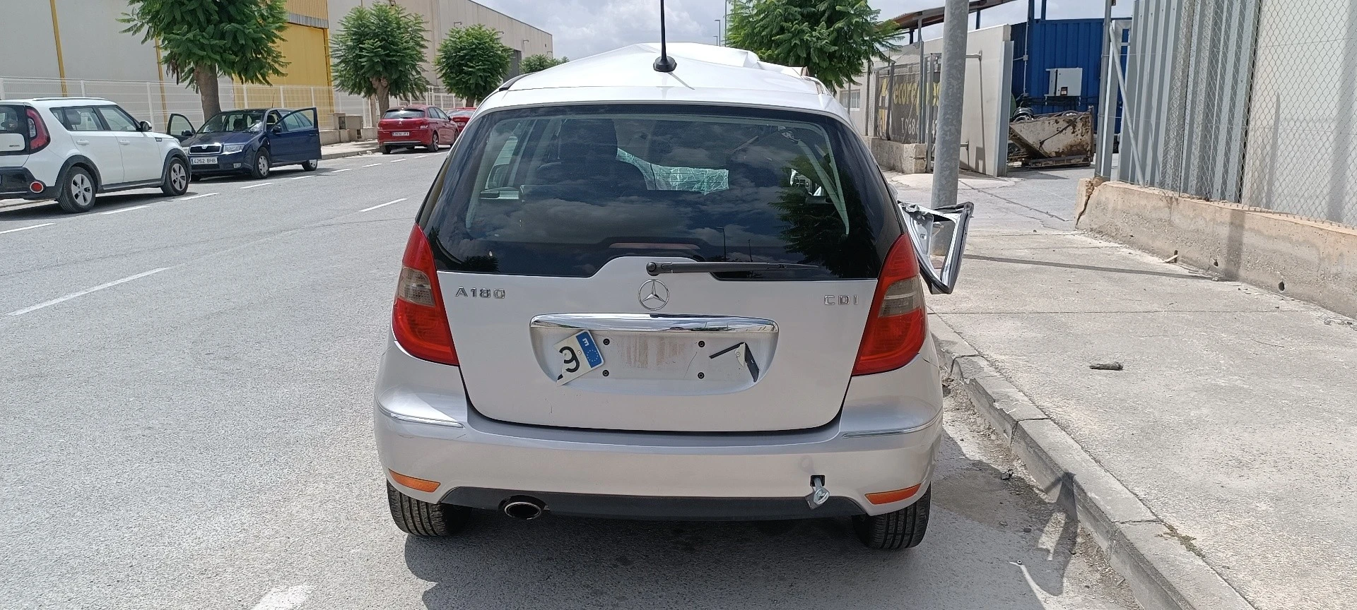 FECHADURA DE PORTA MALA MERCEDES-BENZ CLASE A