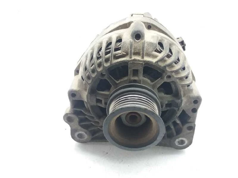 ALTERNADOR VW GOLF III