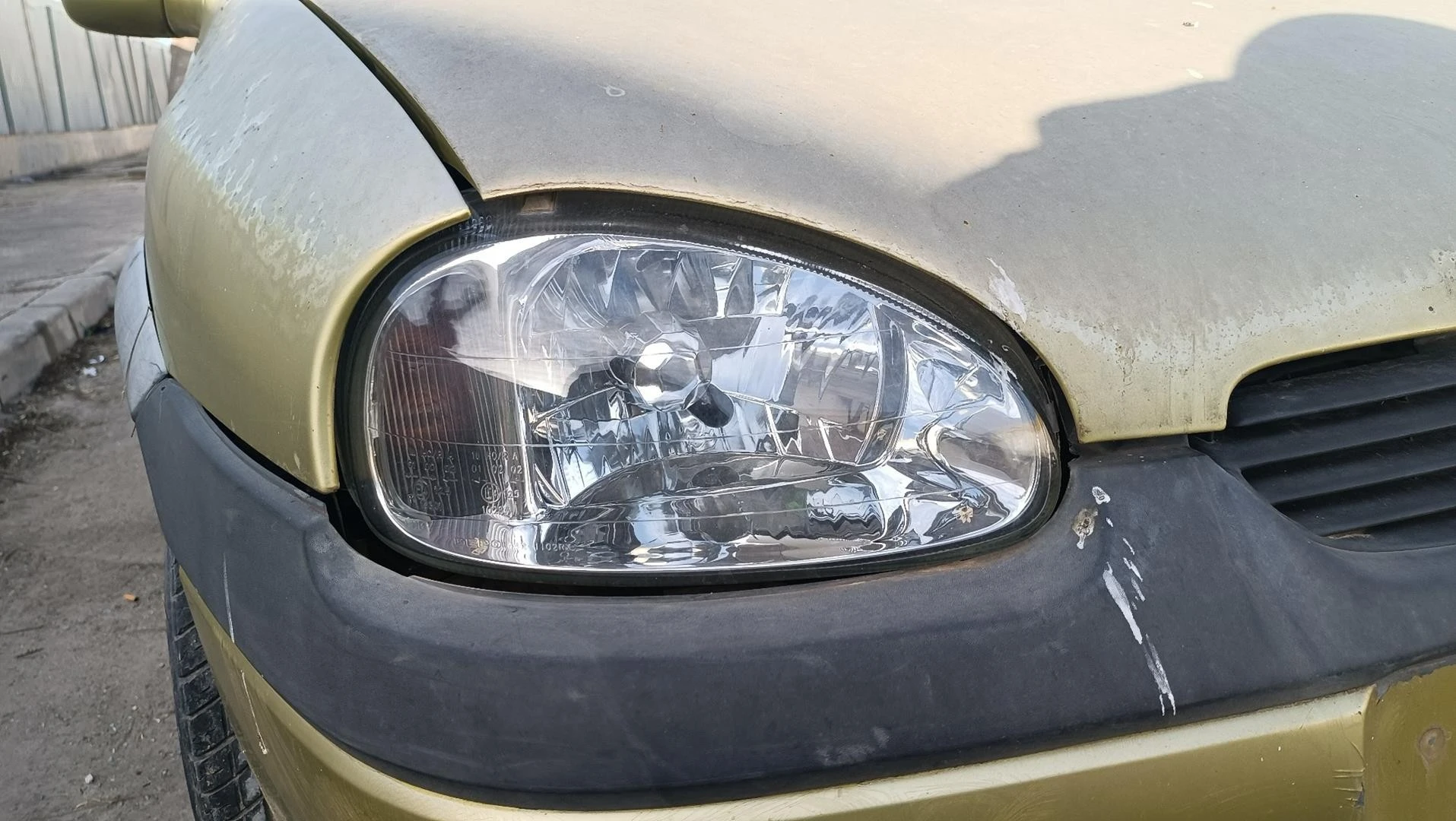 FAROL DIREITO OPEL CORSA B