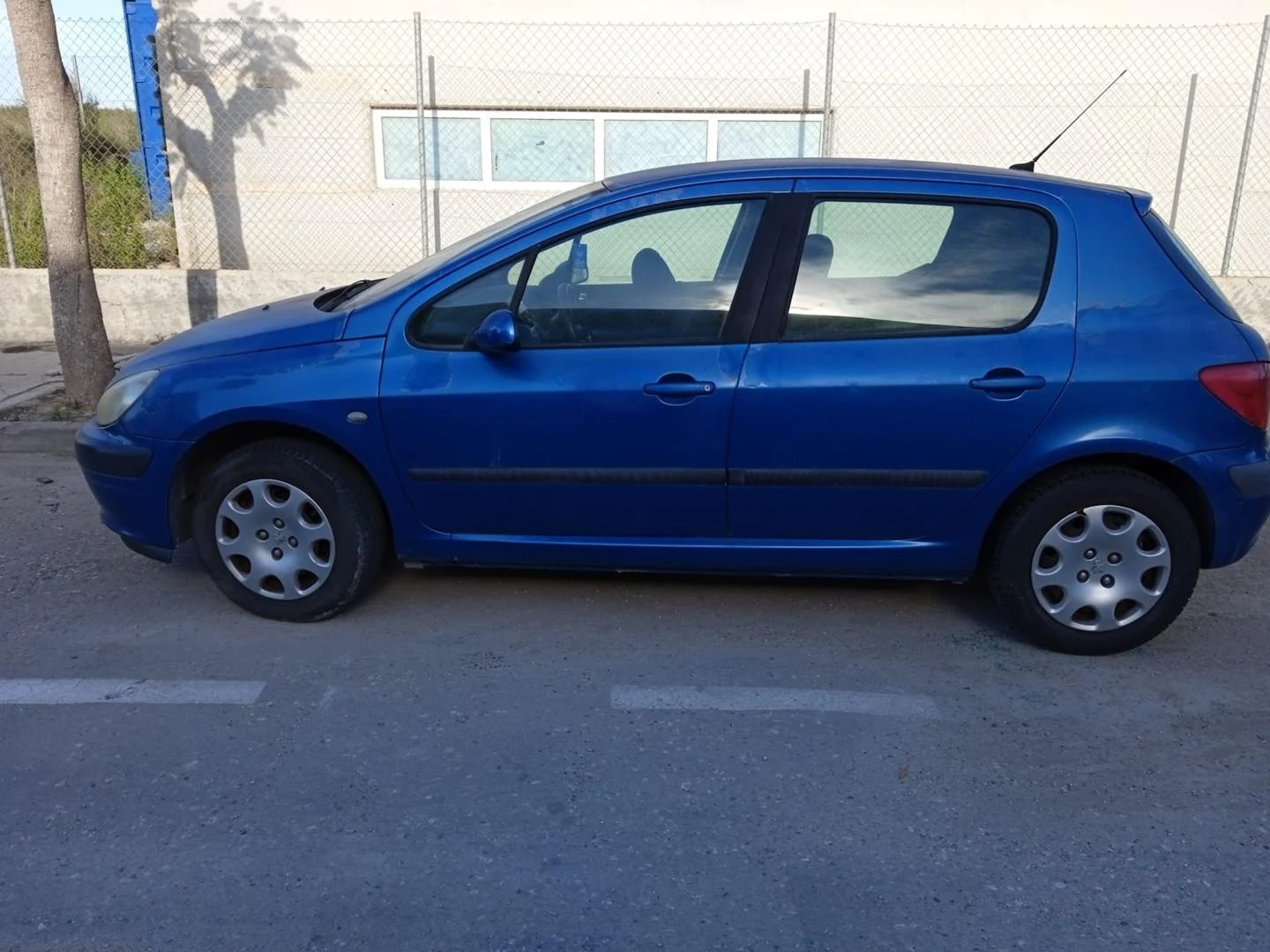 CHARRIOT TRASEIRO PEUGEOT 307