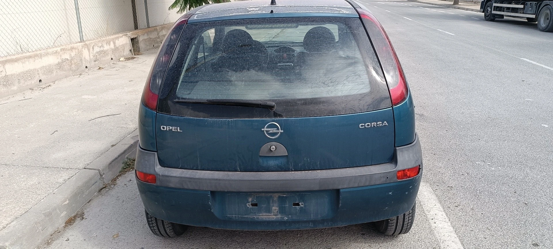 MALA TRASEIRA OPEL CORSA C