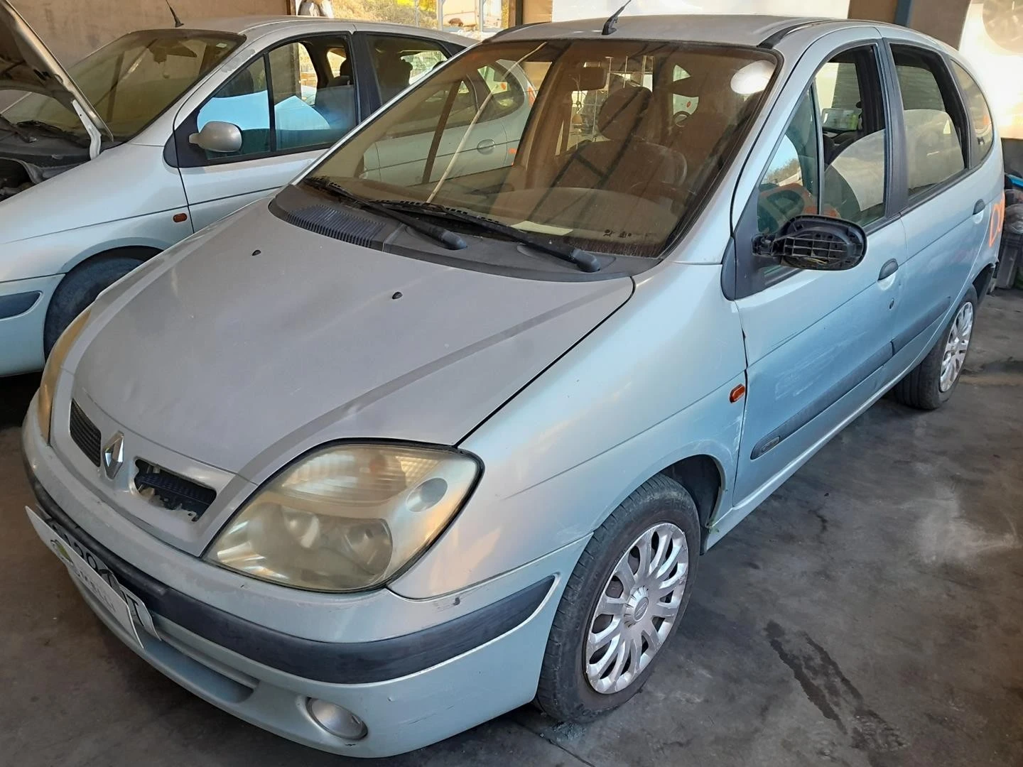 PUXADOR EXTERIOR FRENTE ESQUERDO RENAULT SCÉNIC I LIMUSINA