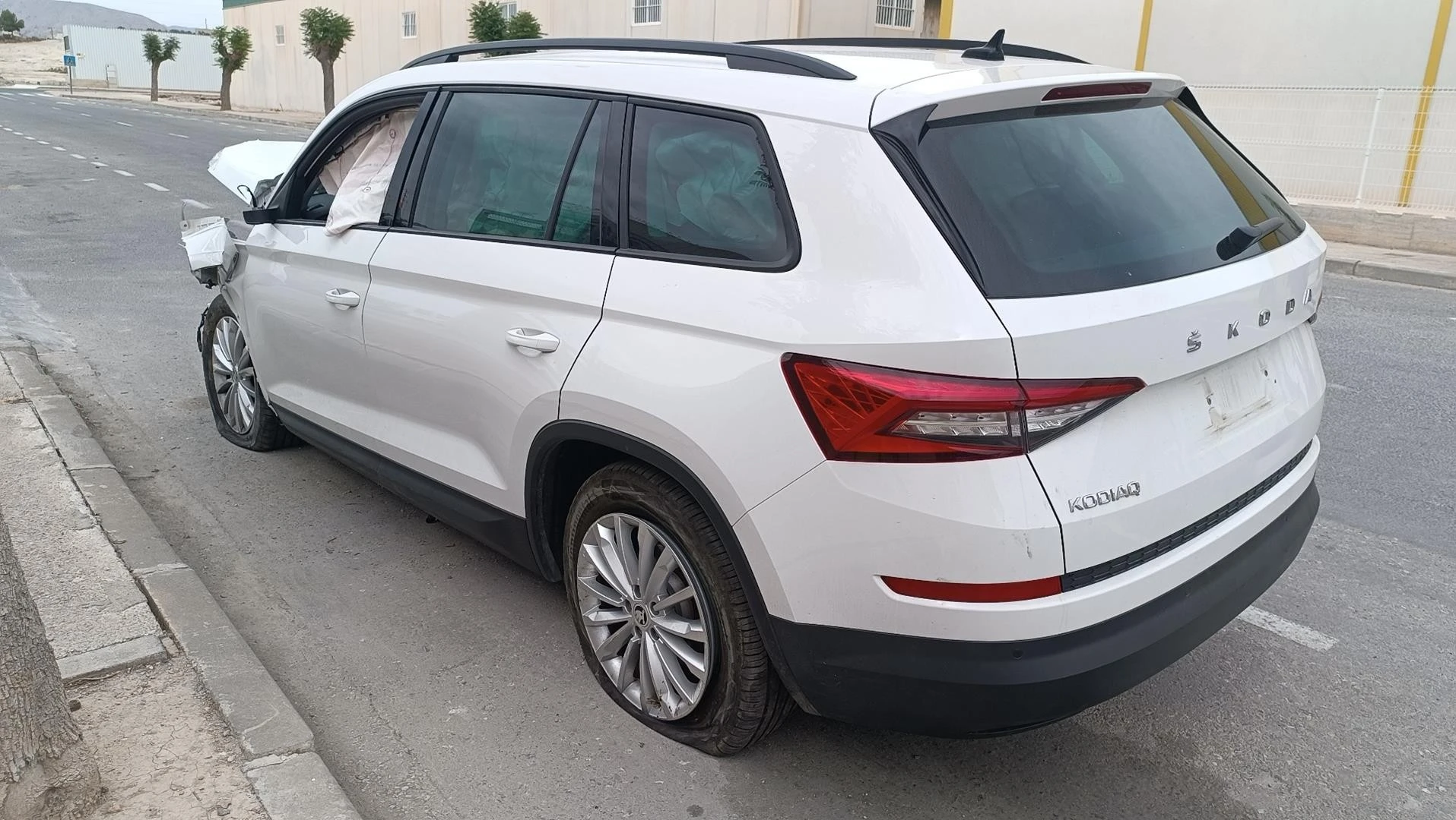 FECHADURA PORTA FRENTE ESQUERDA SKODA KODIAQ